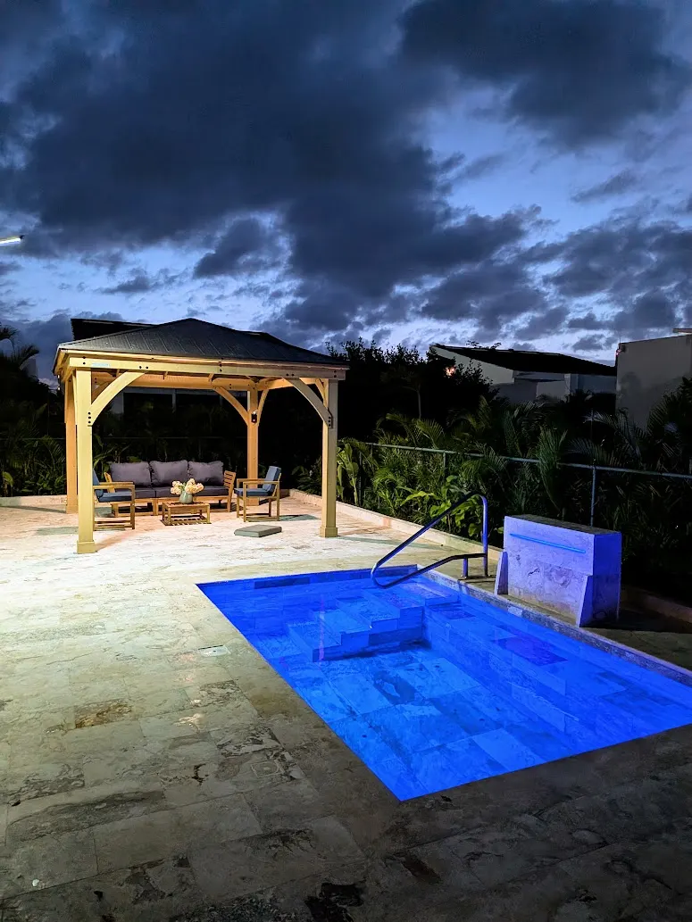 The private pool and sun deck at Casa Maria